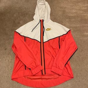 Like New Womens Nike Windbreaker